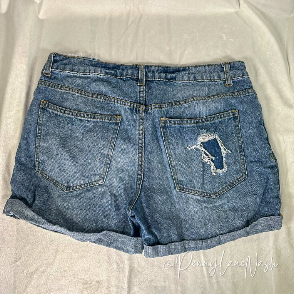 Forever 21 Distressed Cuffed Denim Jean Shorts - Picture 6 of 7